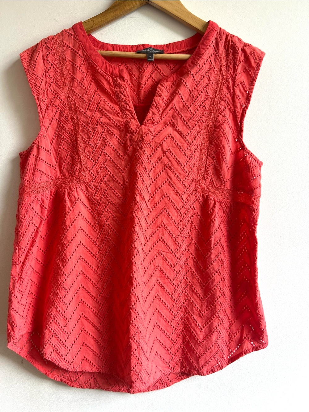 Market & Spruce Coral Eyelet V-Neck Sleeveless 100% Cotton Top